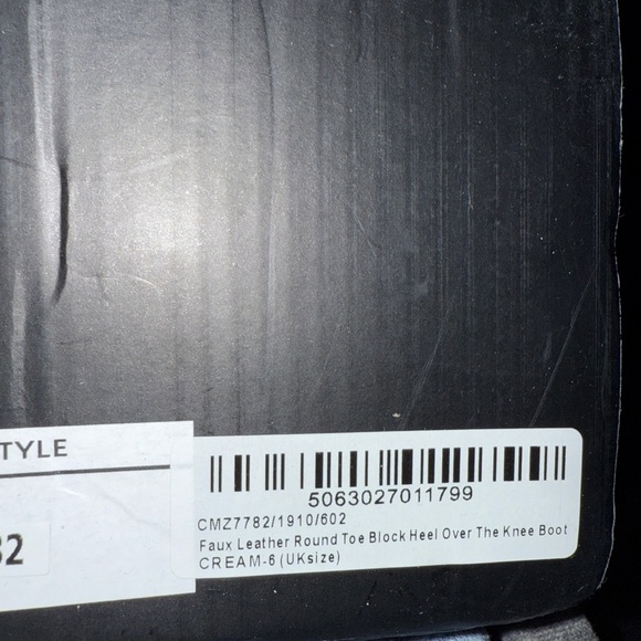 Pretty Little Thing Faux Leather Round Toe Block Heel Over the Knee Boots. NWT - Picture 6 of 7